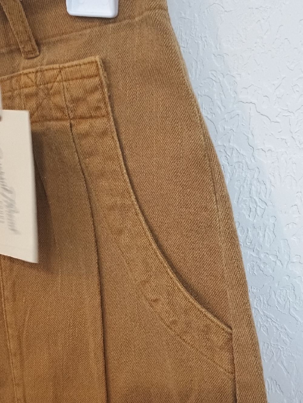 Universal Thread High-Waist Shorts in Caramel Brown - Picture 3 of 7
